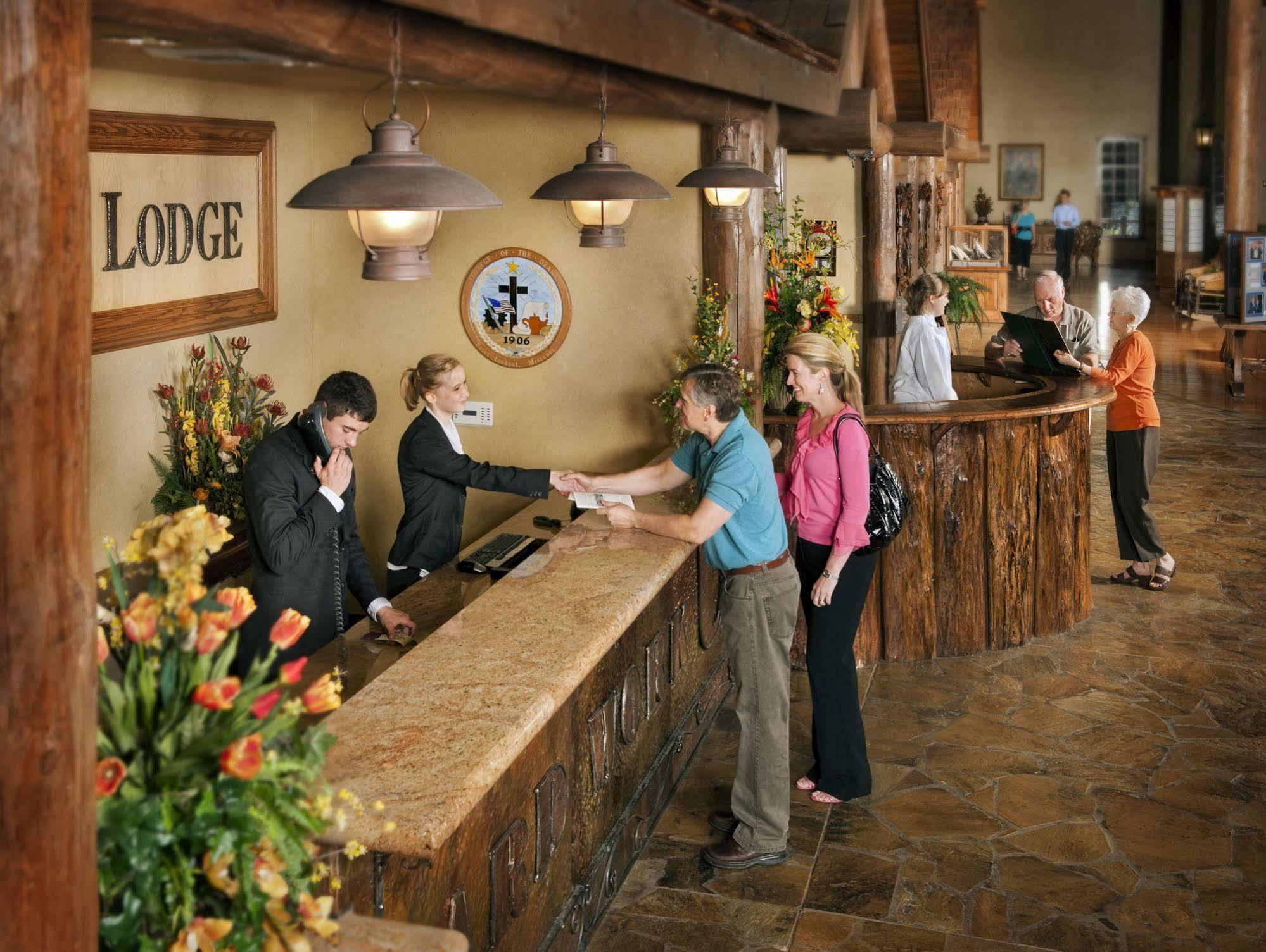 The Keeter Center At College Of The Ozarks Appartamento Hollister Esterno foto